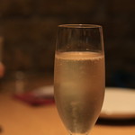 OBICA Mozzarella Bar Yokohama Ten - 飲み放題のドリンク　スパークリング