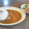 地上 - 料理写真:カレー＆サラダ