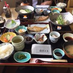 魚と屋 - 朝ごはん…すげ〜〜ボリューム(^^