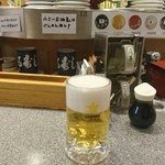 Kurukuru Sushi - 泡多め、小さめのビールです