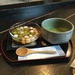 串乃屋・花ござ - 寒ざらし&抹茶セット¥700 (2016-10) 抹茶は…×