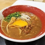 Tokushima Ramen Men Ou Ion Ayagawa Ten - 卵投入の図