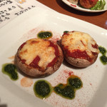 trattoria Italian SATOMI Fooding Akihabara Ichigo Ten - ジャンボマッシュルーム