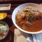 ごはんカフェ　三郎 - 牛すじカレー(900円)