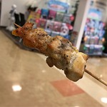 古市場銀座惣菜店 - 2016 12
ひな鳥の焼き鳥１本