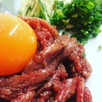 焼肉 粋 - 裏メニュー炙りユッケ（クリ・エンピツ）