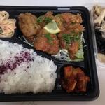 柚子の花ダイニング - ﾄﾘ肉ﾚﾓﾝ和え弁当 500円   無限きのこ 380円