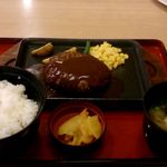 Joyful Jr Hoteru Azu Kumamoto Goshi Kita Baipasu Hoteru Nai Ten - とろける4種のチーズインハンバーグ和食セット　ごはん大盛