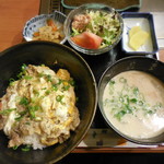 Teppan Ya - すじ玉丼（並） 600円