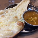 インド料理カマル＆ケバブハウス - ダルカレー、ナン