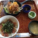 魚魚茂 - よくばりランチ まぐろごま正油づけ丼 ＋ 焼肉
            ２０１７年１月６日実食