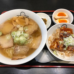 Kitakata Ramen Bannai Koboshi Rokusenji Ten - 炙り焼豚ご飯セット940円♪