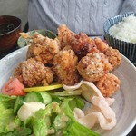 Oshokuji Dokoro Suzukiya - てんこ盛りから揚げ定食