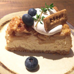 SOROR - シャキシャキりんごのチーズケーキ♡