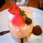 Dessert Cafe Sacha - 苺のムース