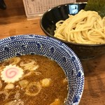 舎鈴 - つけ麺（並 630円）