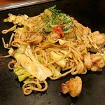 Koko Yanen Iga Ueno Ten - 味噌だれ上ホルモン焼きそば