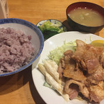 Kitchen Mum - ポークジンジャー定食840円