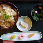 Yamamoto Ya - 板そば丼¥900 お正月のサービス3品付き