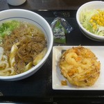 Naka U Nishun Nanago Handa Yurakucho Ten - 肉うどん、かきあげ、サラダ