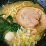 Yokohama Iekei Ramen Tsujitaya Ishibashi Ten - 醤油豚骨