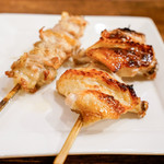 Yakitori Brochette Kagurazaka - せせりと手羽先