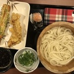 丸亀製麺 - 釜揚げうどん（並）かしわ天