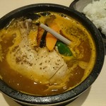 Soup Curry Sendou Iwamizawa Ten - やわらかチキンの定番スープカリー(980円)