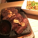 Luckyfingers - Hanger steak ¥2500 & Garlic pepper rice ¥750