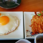 Family Restaurant Ishibashi - チカフライは3尾、目玉焼きの下にキャベツが隠れているよー