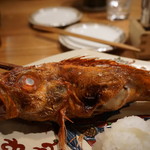 夜ノ焼魚 ちょーちょむすび - 石巻産のどぐろ