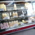 サンドーレ - ケーキ屋さんのような冷蔵ショーケース