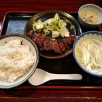 つゆ下 梅の花 - 【2017.4.7(金)】[竹]上たん定食(塩)2,052円