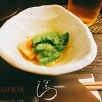 季魚旬酒 なぶら - お通し 菜の花と鱈のあっさり煮
            
            