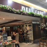 Deli Cafe Kitchen Osaka Midou - お外から♫