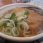 笑楽舎 - ・きつねうどん 590円