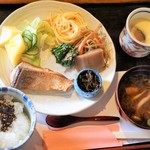 喫茶・お食事 嘉門 - 朝定食650円