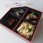 Washoku Nabe Dokoro Sushi Han Fuse Ten - ミニ湯葉丼弁当：持ち帰り