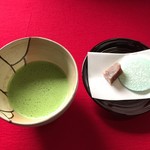 瑞龍寺 - お抹茶 お菓子付 500円(税込)