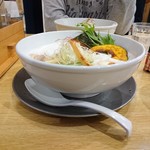 暁 製麺 - 横から