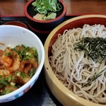 鳴門うどん - 2017/5/11 ざるそばダブル＋ホルモンキムチ丼