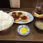 Shokujidokoro Kazuki - サービス定食