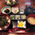 Sandai Me Manryo - 2017年05月24日  かつおめし定食 1,058円