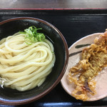 中西うどん - かけうどん2玉340円
      ゲソ天140円