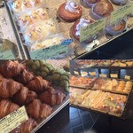 BOULANGERIE BENKEI Takino Mizu Ten - パンの種類は豊富でした