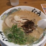 博多ラーメンうしじま - 博多豚骨ラーメン\600