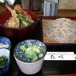 Soba Gourmet Hanasaki - 細麺好きの私には最高の蕎麦です。