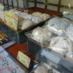 Daifuku no Mise Sugizaki Kashiten - 店内点描。