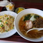 China Doll - おそば定食大盛(ラーメン+半チャーハン)850円