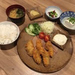 Teppanyaki Ipponmatsu - 牡蠣フライ定食（冬のみ）